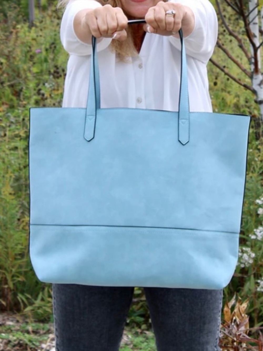 K Carroll tote bag Oprah’s favorite tote, color sky blue